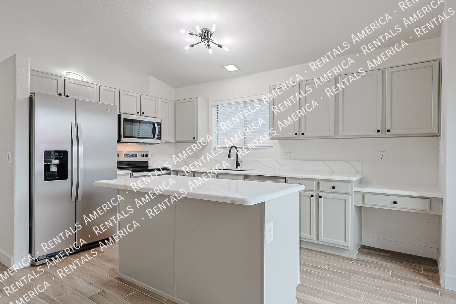 Nice 3 bed  - No HOA property image