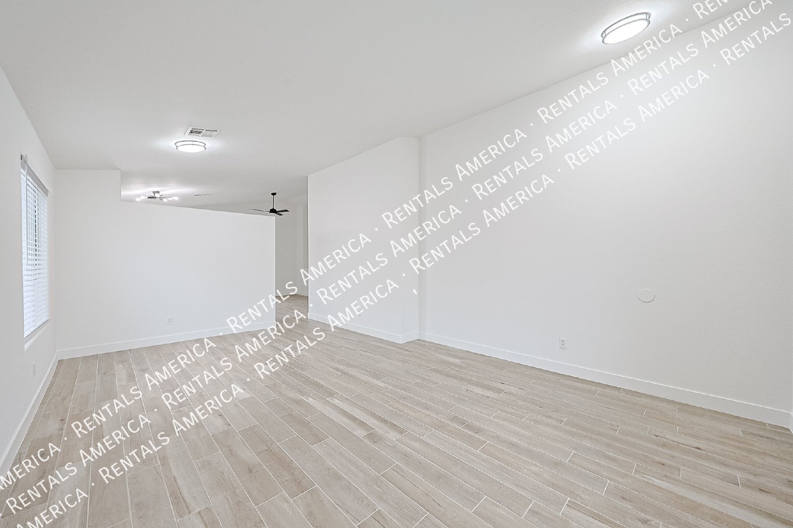 Nice 3 bed  - No HOA property image
