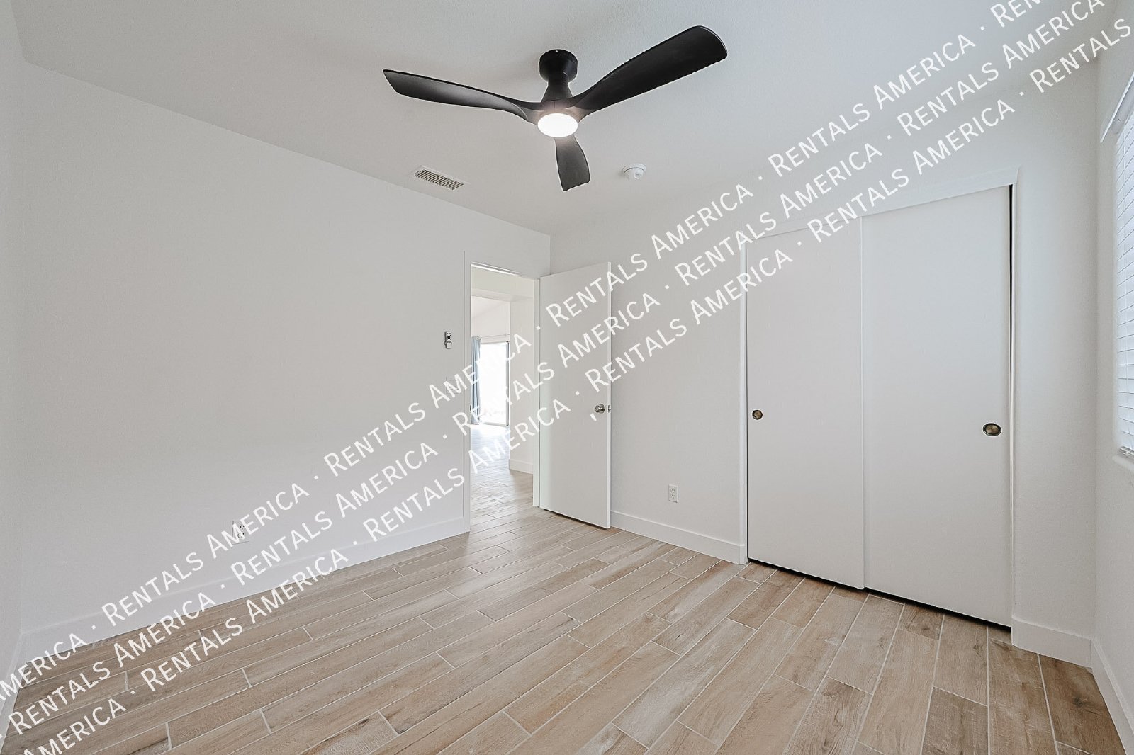 Nice 3 bed  - No HOA property image