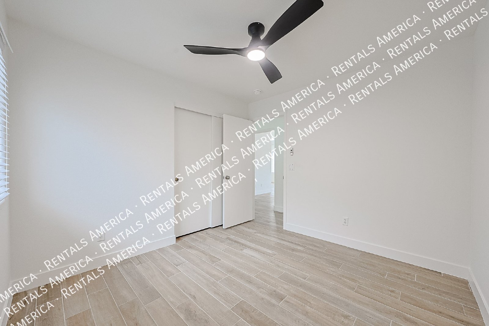 Nice 3 bed  - No HOA property image