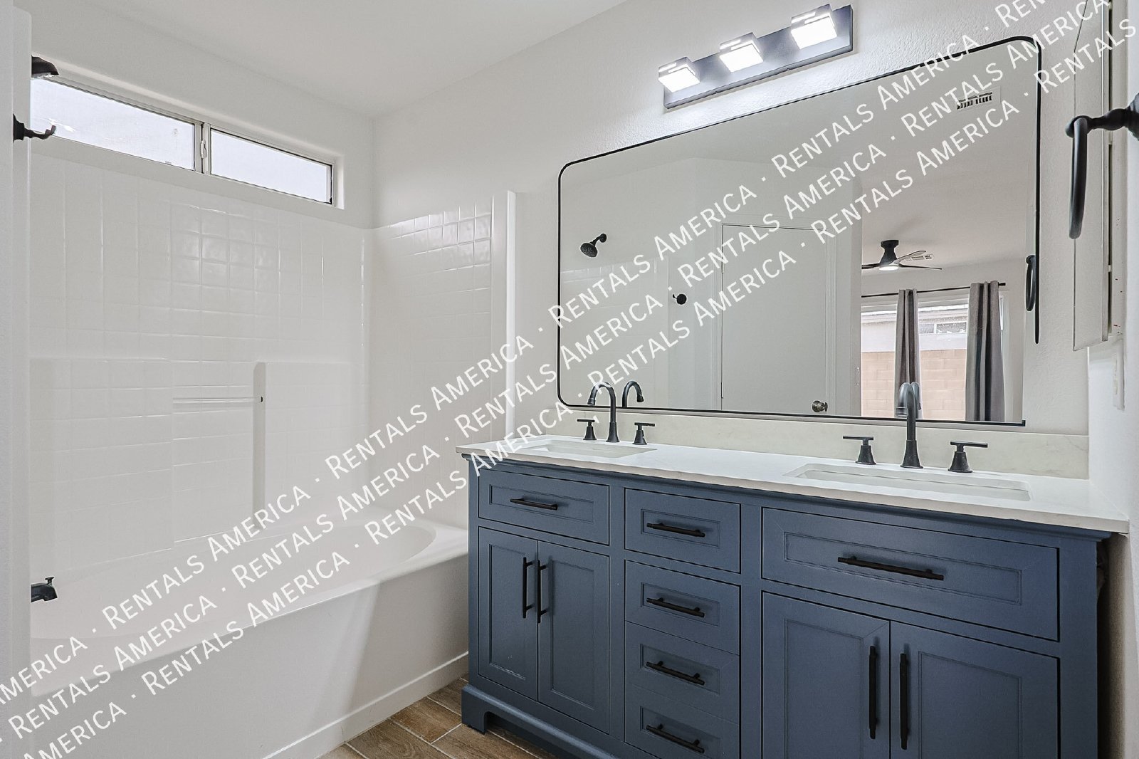 Nice 3 bed  - No HOA property image