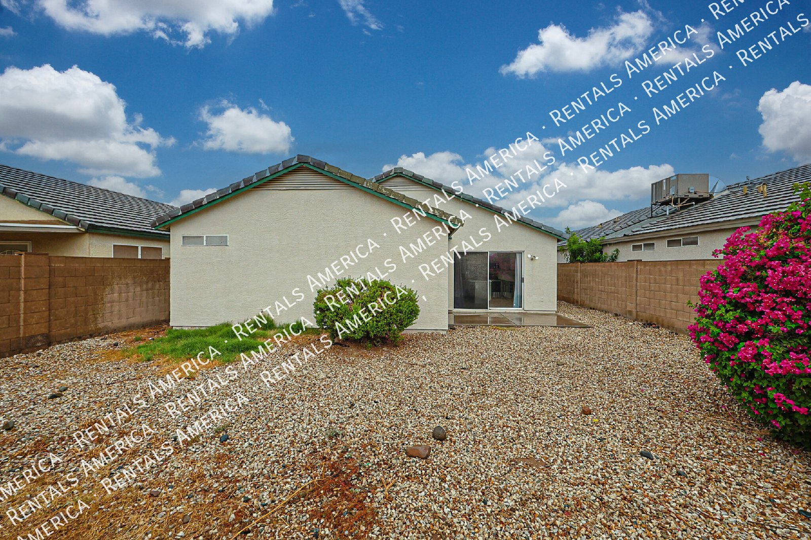 Nice 3 bed  - No HOA property image
