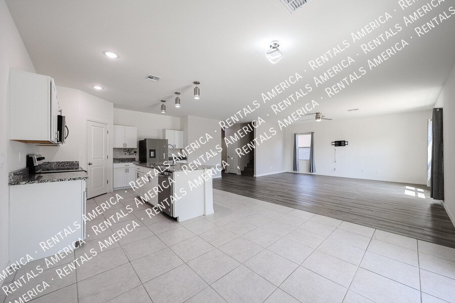 $500 RENT CREDIT  LIMITED TIME MOVE IN SPECIAL! property image
