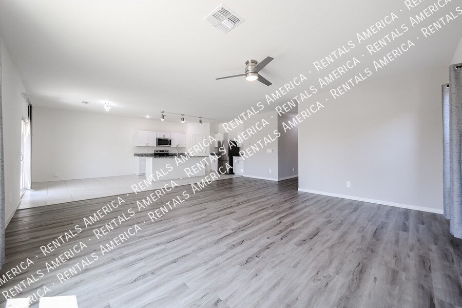 $500 RENT CREDIT  LIMITED TIME MOVE IN SPECIAL! property image