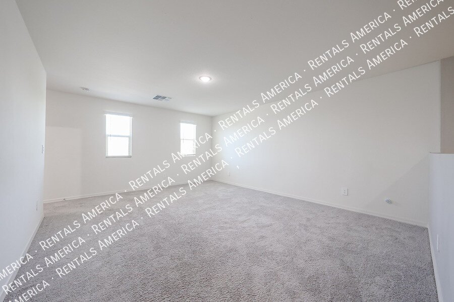 $500 RENT CREDIT  LIMITED TIME MOVE IN SPECIAL! property image
