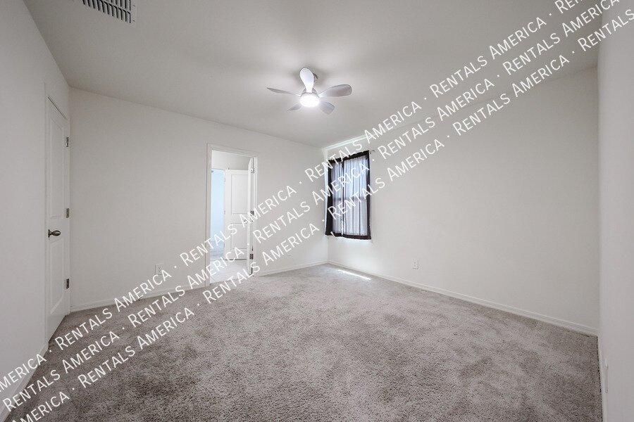 $500 RENT CREDIT  LIMITED TIME MOVE IN SPECIAL! property image