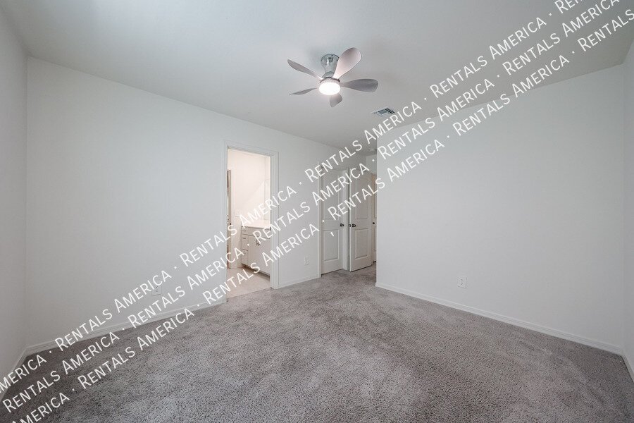 $500 RENT CREDIT  LIMITED TIME MOVE IN SPECIAL! property image