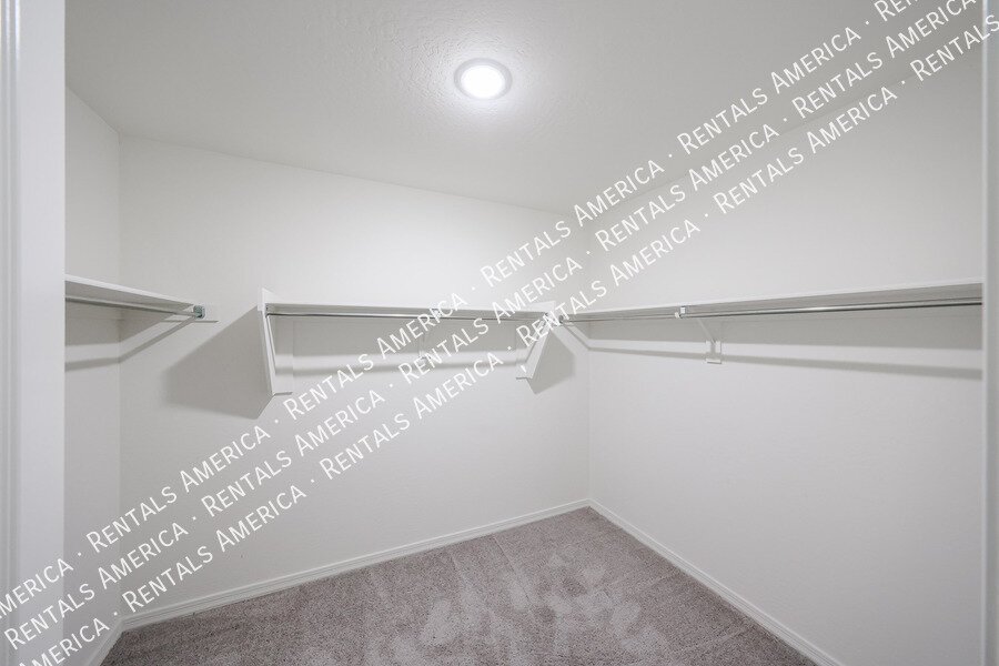 $500 RENT CREDIT  LIMITED TIME MOVE IN SPECIAL! property image