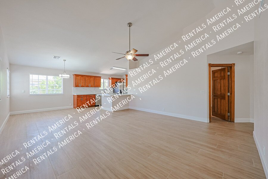 $500 RENT CREDIT  LIMITED TIME MOVE IN SPECIAL! property image