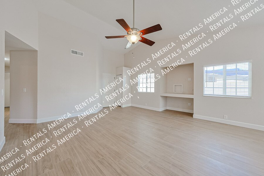 $500 RENT CREDIT  LIMITED TIME MOVE IN SPECIAL! property image