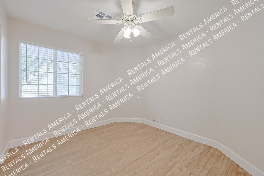 $500 RENT CREDIT  LIMITED TIME MOVE IN SPECIAL! property image