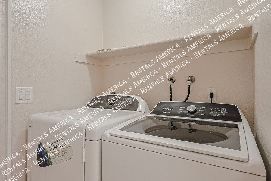 $500 RENT CREDIT  LIMITED TIME MOVE IN SPECIAL! property image