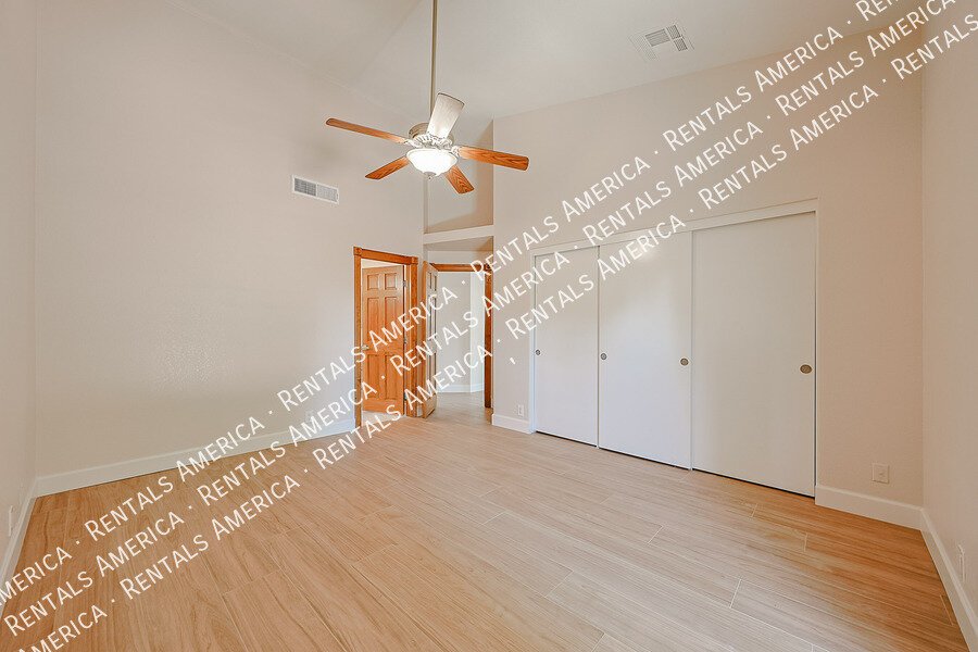 $500 RENT CREDIT  LIMITED TIME MOVE IN SPECIAL! property image