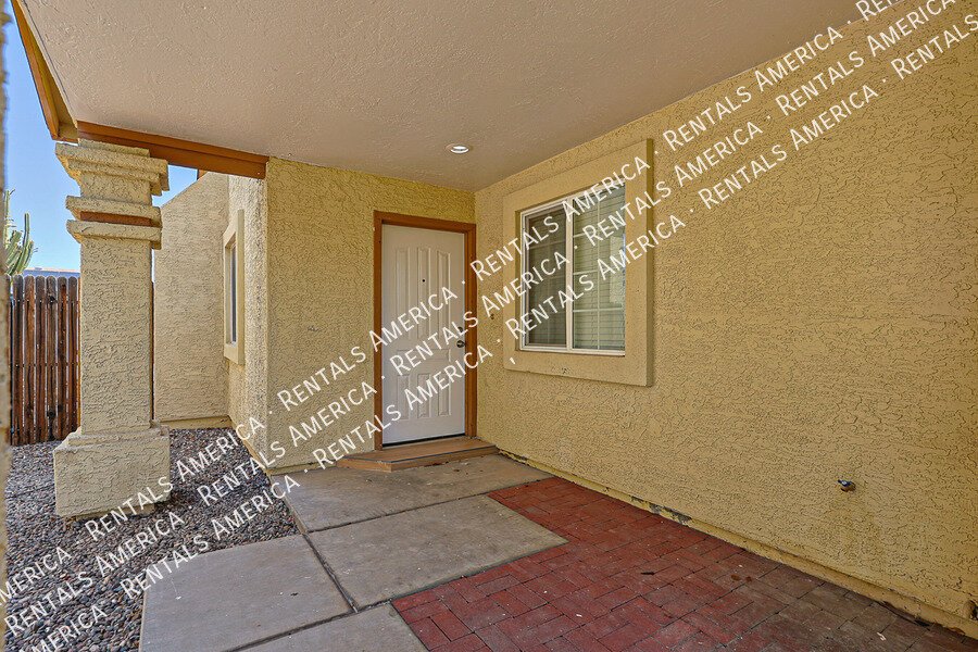 $500 RENT CREDIT  LIMITED TIME MOVE IN SPECIAL! property image