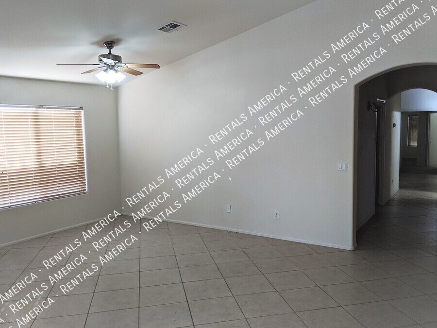 Spacious single story home! property image
