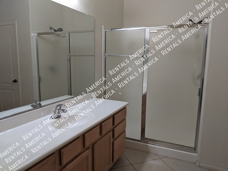Spacious single story home! property image