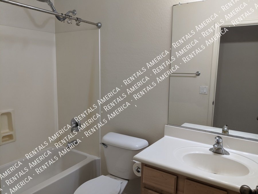Spacious single story home! property image