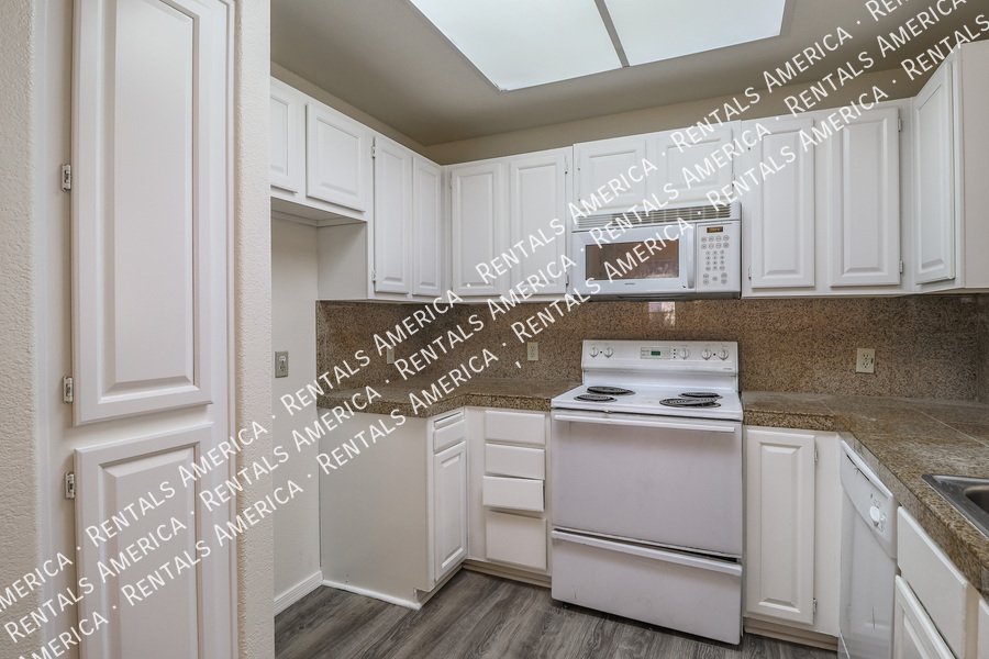2 Bed 2 Bath Scottsdale Condo property image