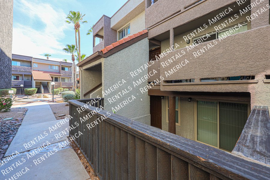 Upgraded 2 bed 2 bath condo in Mesa property image