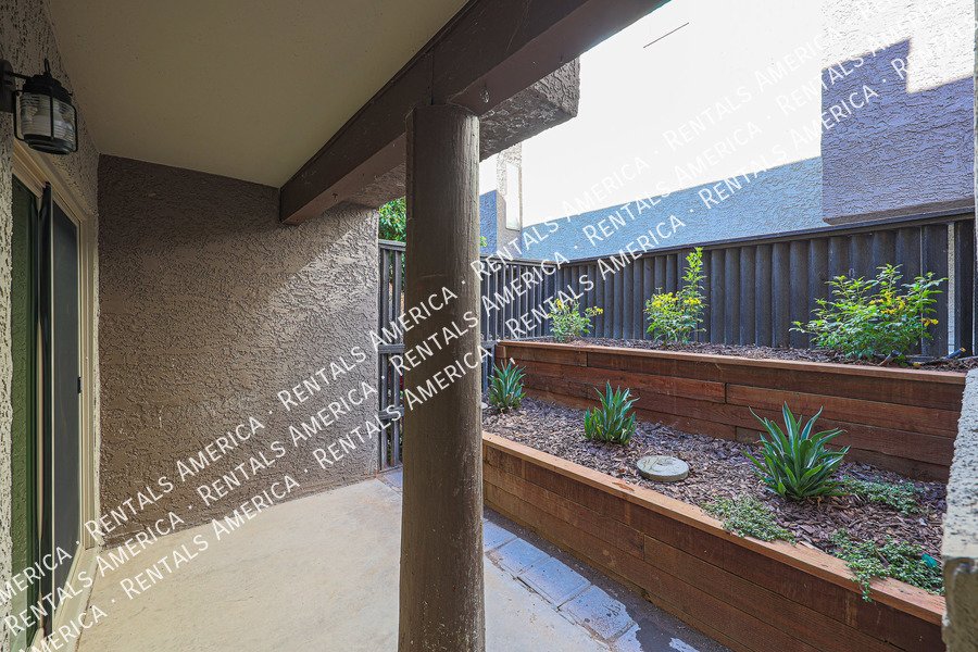 Upgraded 2 bed 2 bath condo in Mesa property image