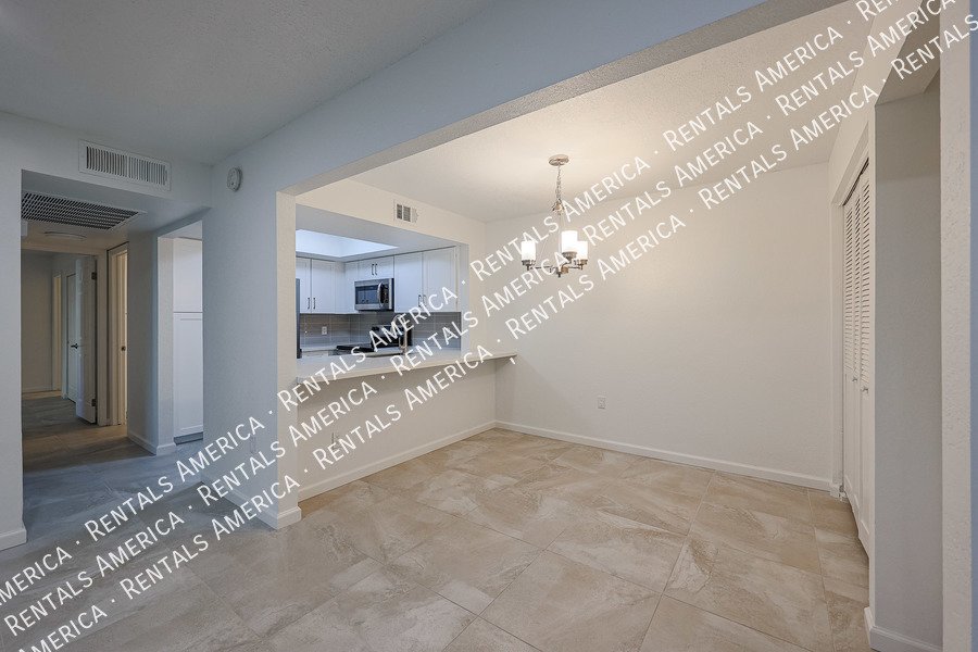 Upgraded 2 bed 2 bath condo in Mesa property image