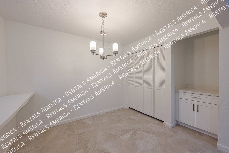 Upgraded 2 bed 2 bath condo in Mesa property image