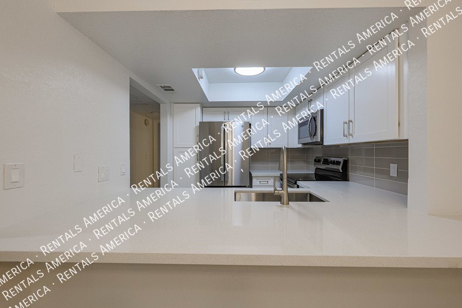 Upgraded 2 bed 2 bath condo in Mesa property image