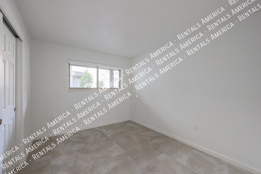 Upgraded 2 bed 2 bath condo in Mesa property image