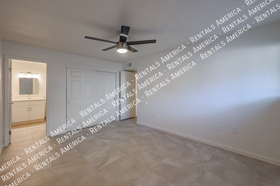 Upgraded 2 bed 2 bath condo in Mesa property image