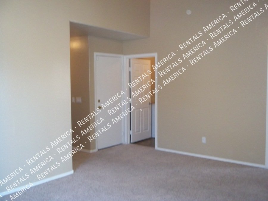 MOVE IN READY HOME IN LAVEEN MEADOWS! property image