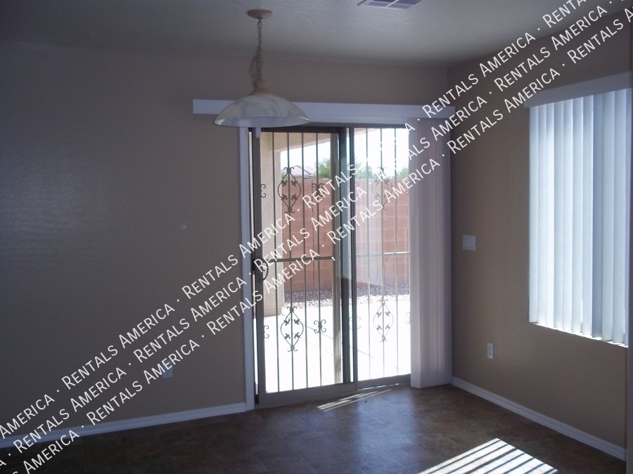 MOVE IN READY HOME IN LAVEEN MEADOWS! property image