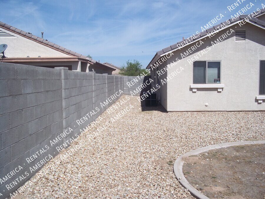 MOVE IN READY HOME IN LAVEEN MEADOWS! property image