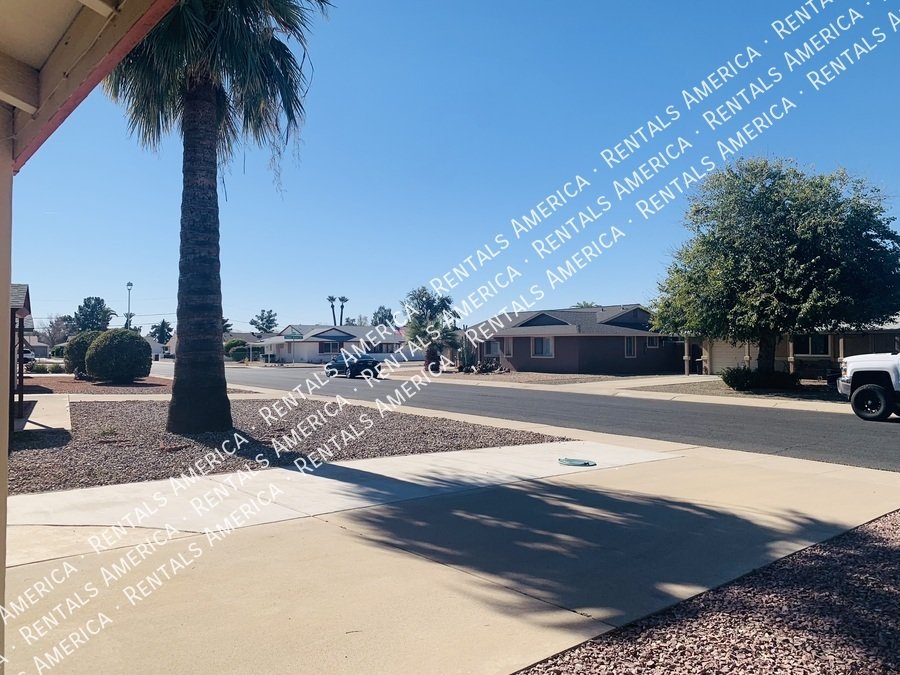 Sun City 55+ Community  2 bed 1 Bath- Open floor plan -Remodeled property image
