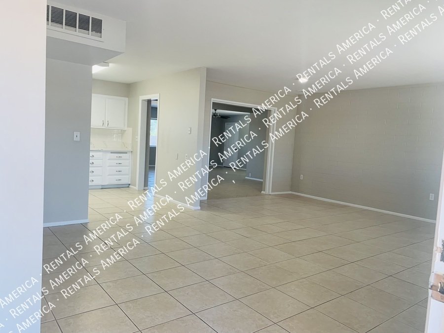 Sun City 55+ Community  2 bed 1 Bath- Open floor plan -Remodeled property image