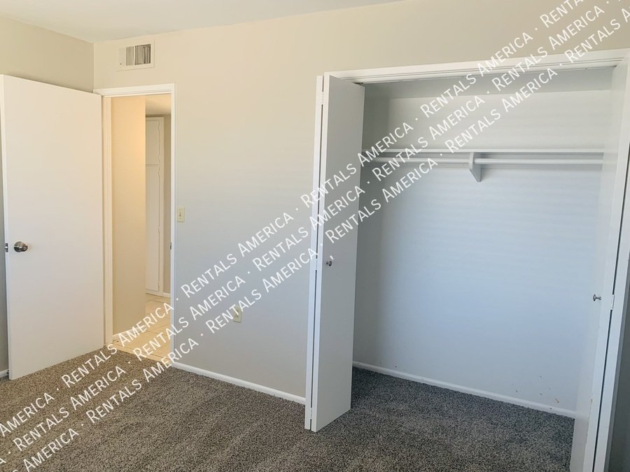 Sun City 55+ Community  2 bed 1 Bath- Open floor plan -Remodeled property image