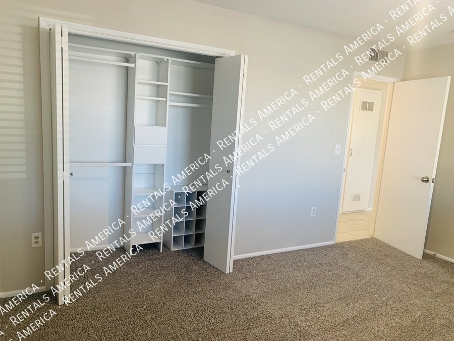 Sun City 55+ Community  2 bed 1 Bath- Open floor plan -Remodeled property image