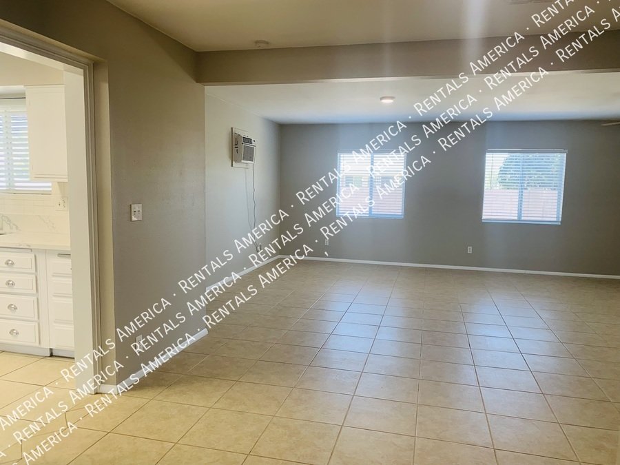 Sun City 55+ Community  2 bed 1 Bath- Open floor plan -Remodeled property image