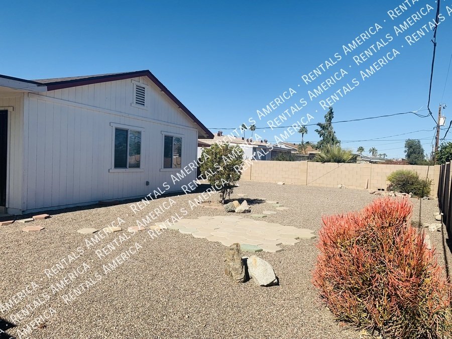 Sun City 55+ Community  2 bed 1 Bath- Open floor plan -Remodeled property image