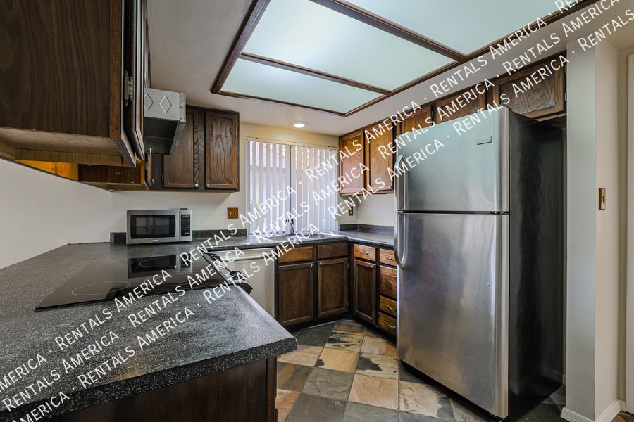 Beautiful 2 bed/ 2 bath w/ a Pool & tons of great Amenities!! property image