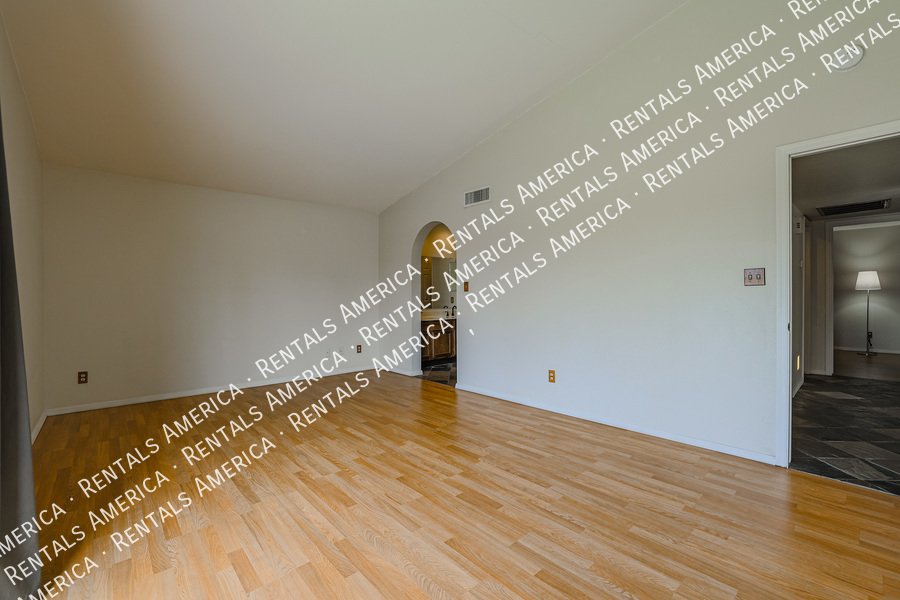 Beautiful 2 bed/ 2 bath w/ a Pool & tons of great Amenities!! property image