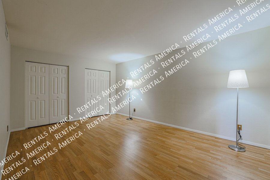 Beautiful 2 bed/ 2 bath w/ a Pool & tons of great Amenities!! property image
