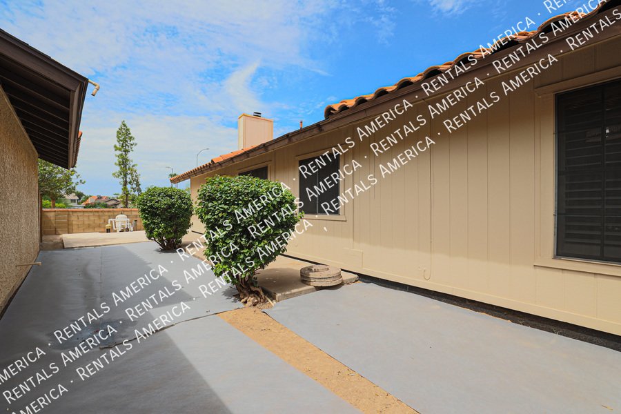 Beautiful 2 bed/ 2 bath w/ a Pool & tons of great Amenities!! property image
