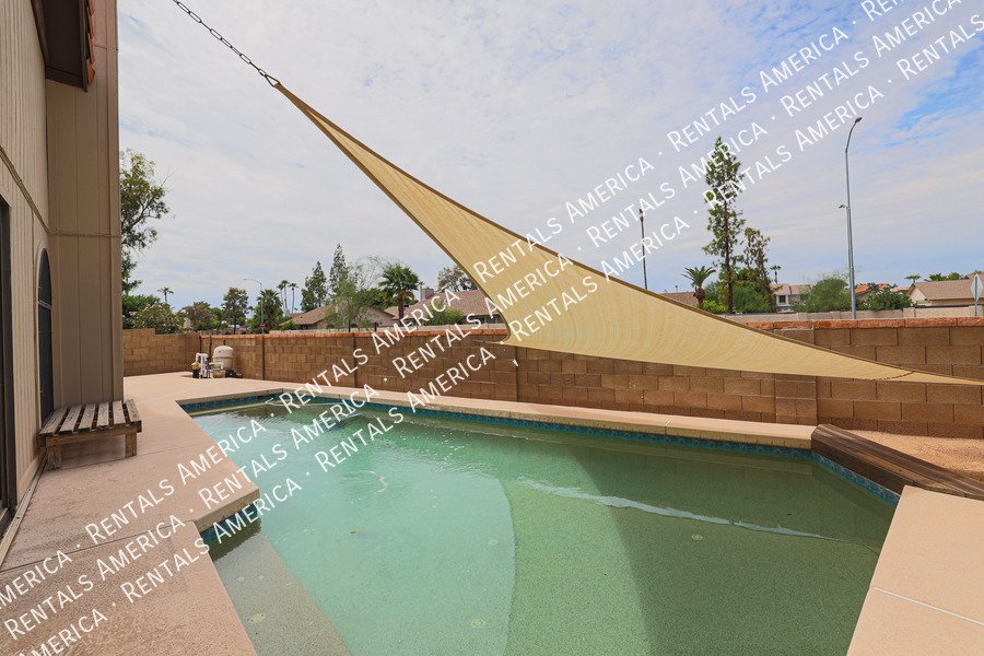 Beautiful 2 bed/ 2 bath w/ a Pool & tons of great Amenities!! property image