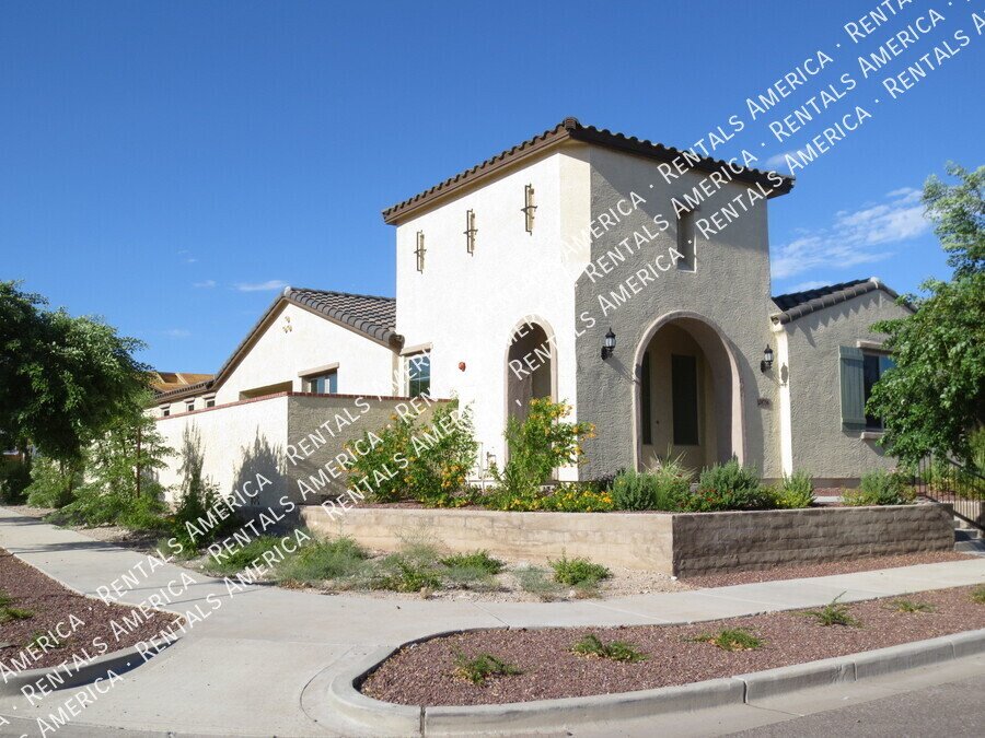 Beautiful 3 Bedrm 2.5 Bath w 3 Car Garage in N/E Buckeye! property image