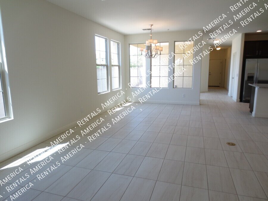 Beautiful 3 Bedrm 2.5 Bath w 3 Car Garage in N/E Buckeye! property image