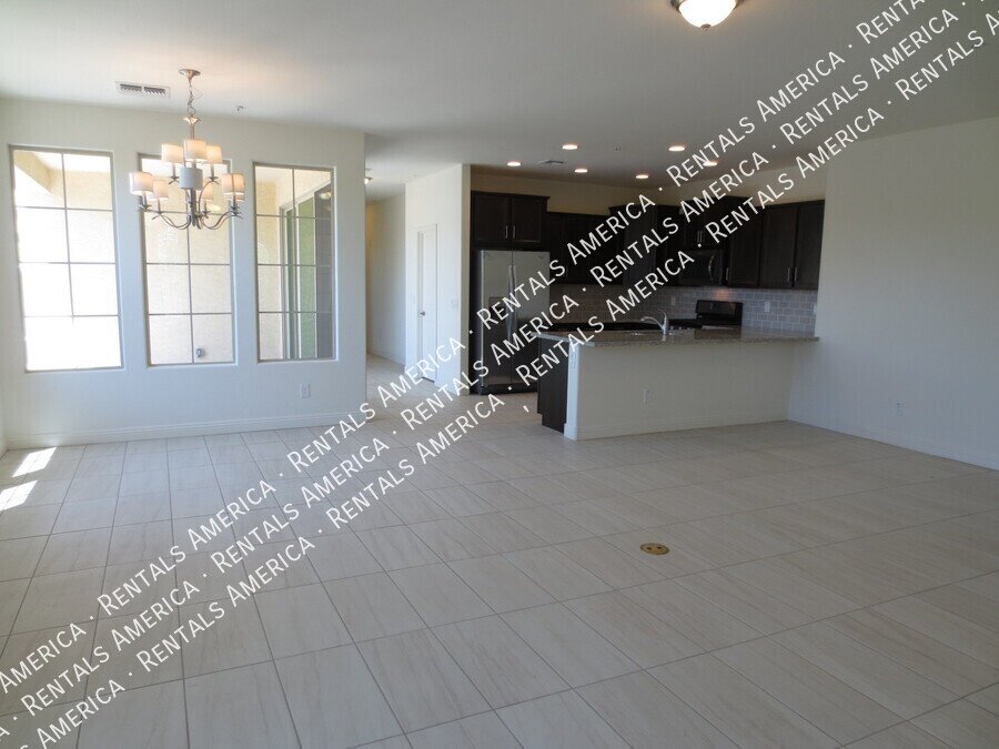 Beautiful 3 Bedrm 2.5 Bath w 3 Car Garage in N/E Buckeye! property image