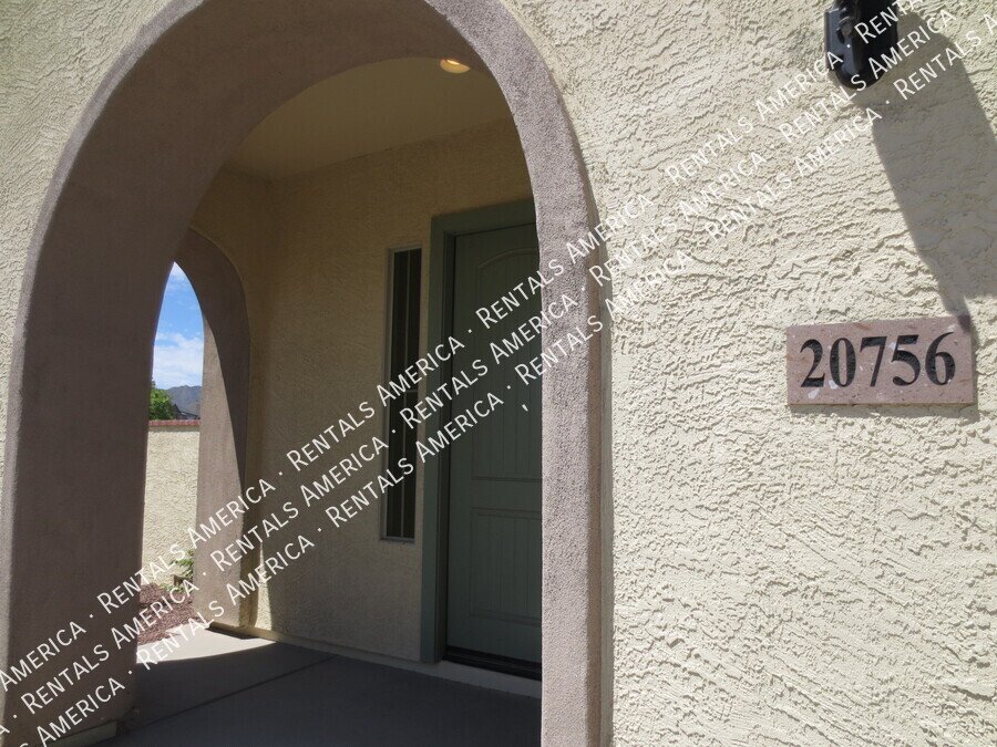 Beautiful 3 Bedrm 2.5 Bath w 3 Car Garage in N/E Buckeye! property image