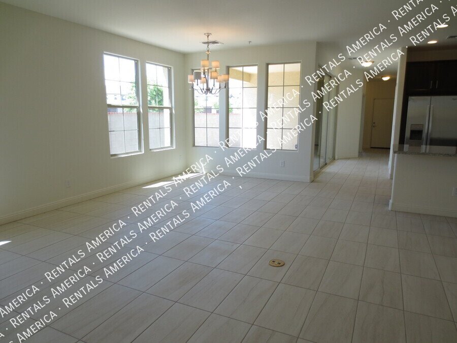 Beautiful 3 Bedrm 2.5 Bath w 3 Car Garage in N/E Buckeye! property image