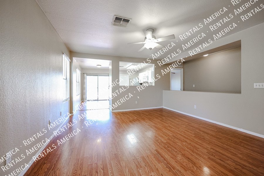 3 bedroom 2 bath in  N Phx property image
