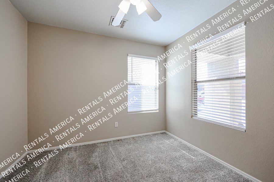 3 bedroom 2 bath in  N Phx property image